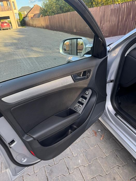 Audi A4 quattro S-Line 2.0 177 cp S-Tronic (Dsg)