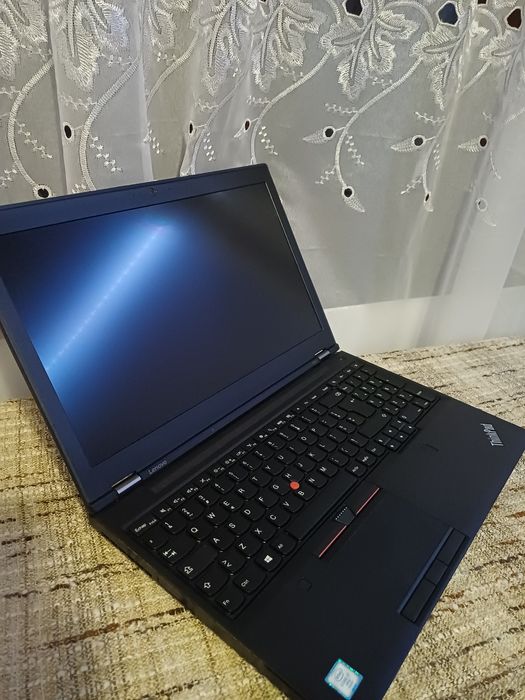Vand Laptop Lenovo Thinkpad P51