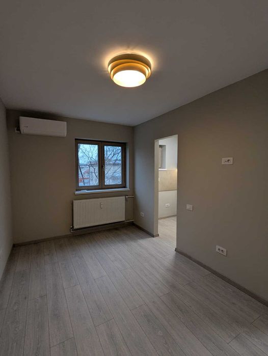 Garsoniera Piata Alba Iulia, Bucuresti - ultracentral