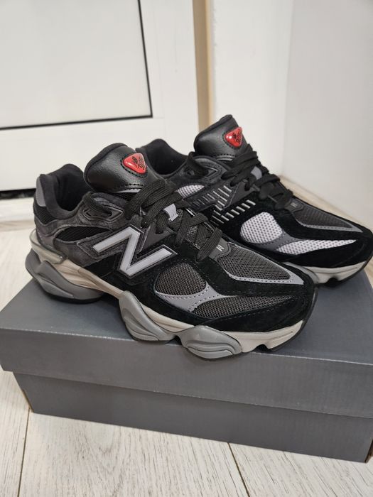 Оригинални маратонки New Balance 9060 BLK 38.5