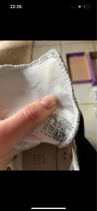 Converse gold&silver