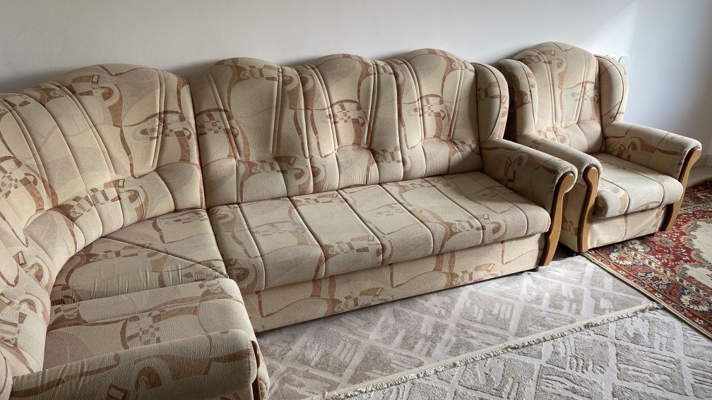 Продам Диван + кресло в отличном состоянии.