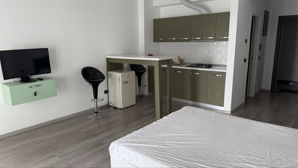 Inchiriez studio Mamaia Nord