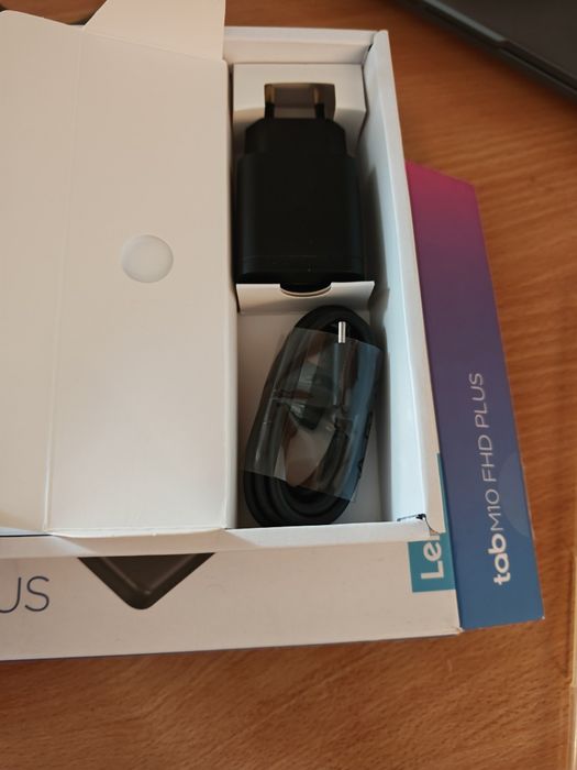 Tabletă Lenovo tab M10 FHD PLUS