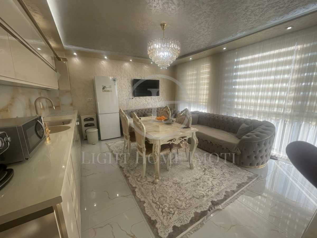Продава се Двустаен апартамент в Пловдив, Каменица 2 - 67 кв.м за 2400 €/кв.м - Снимка #1