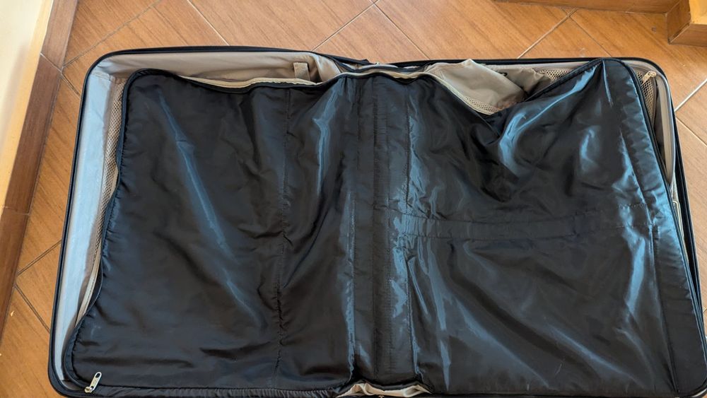 Пътнически куфар - гардероб Samsonite