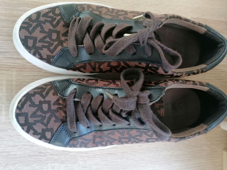 DKNY оригинални кецове