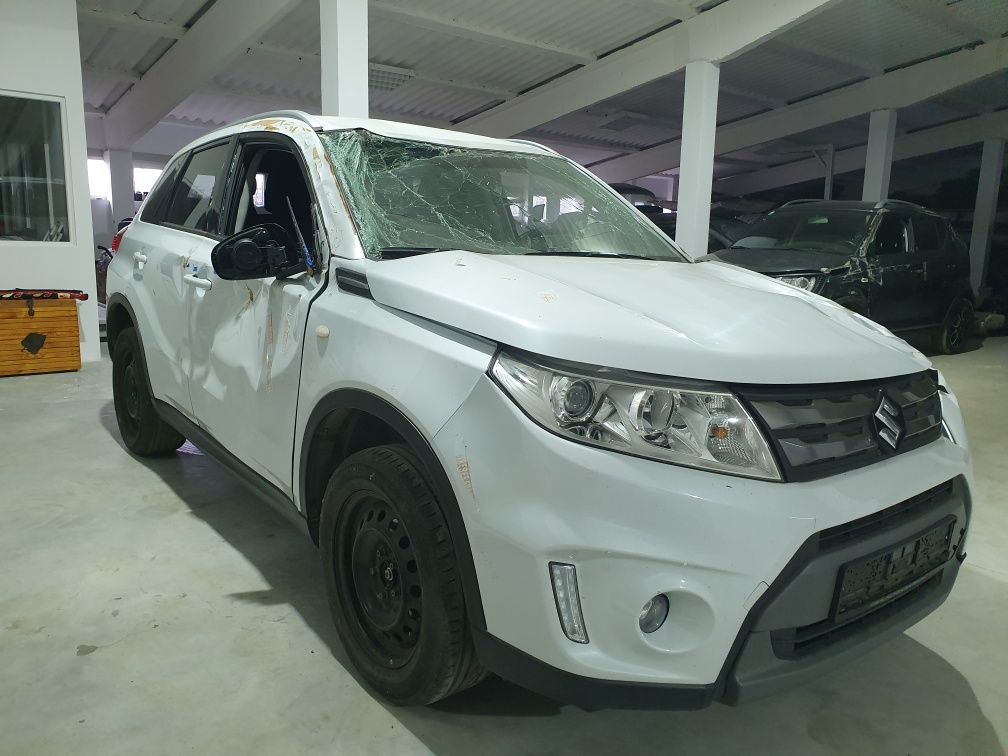 Dezmembrez Suzuki Vitara,  2017 , 1.6 benzină  , euro 6 , 72000 km