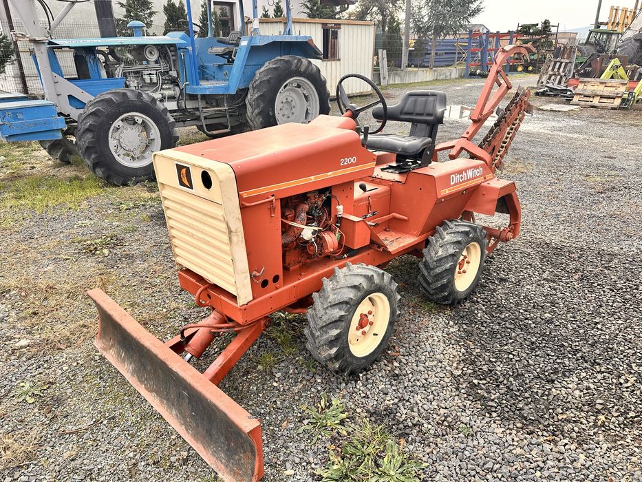 Trencher DitchWitch 2200