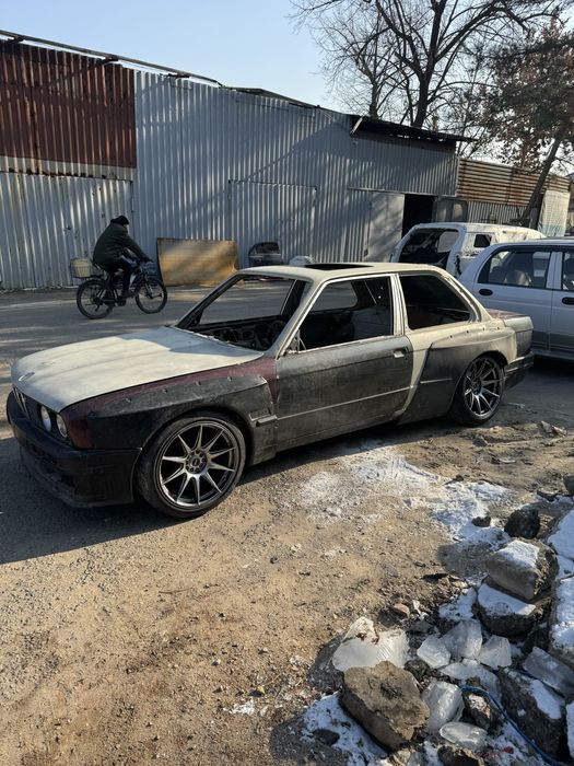 Bmw e30 kupe sotiladi Mator b/n