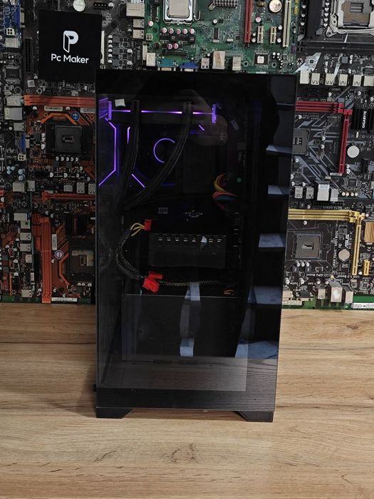 Игровой компьютер как i7 10700 /RX 580 8g/16 D4