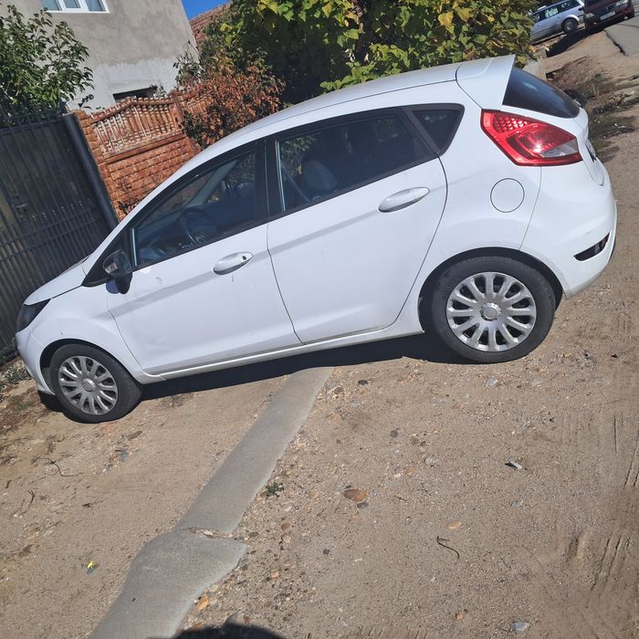 Dezmembrez Ford Fiesta 2010 1.4 benzina si Opel Insignia 2013 1.6 dies