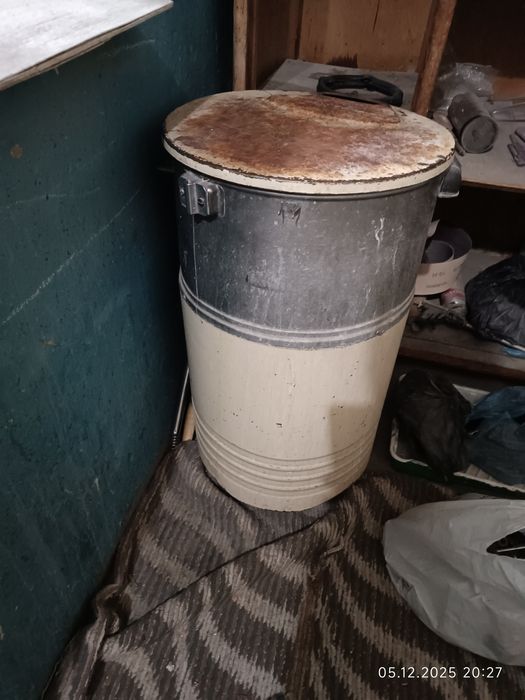 Киргизия, машина в хорошем, рабочем состоянии!