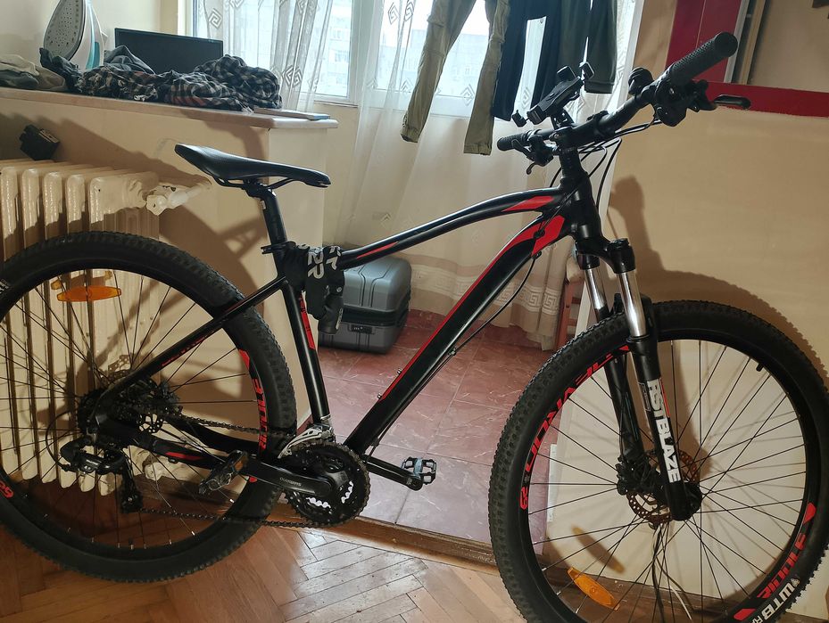 Vreau să-mi vând bicicleta.