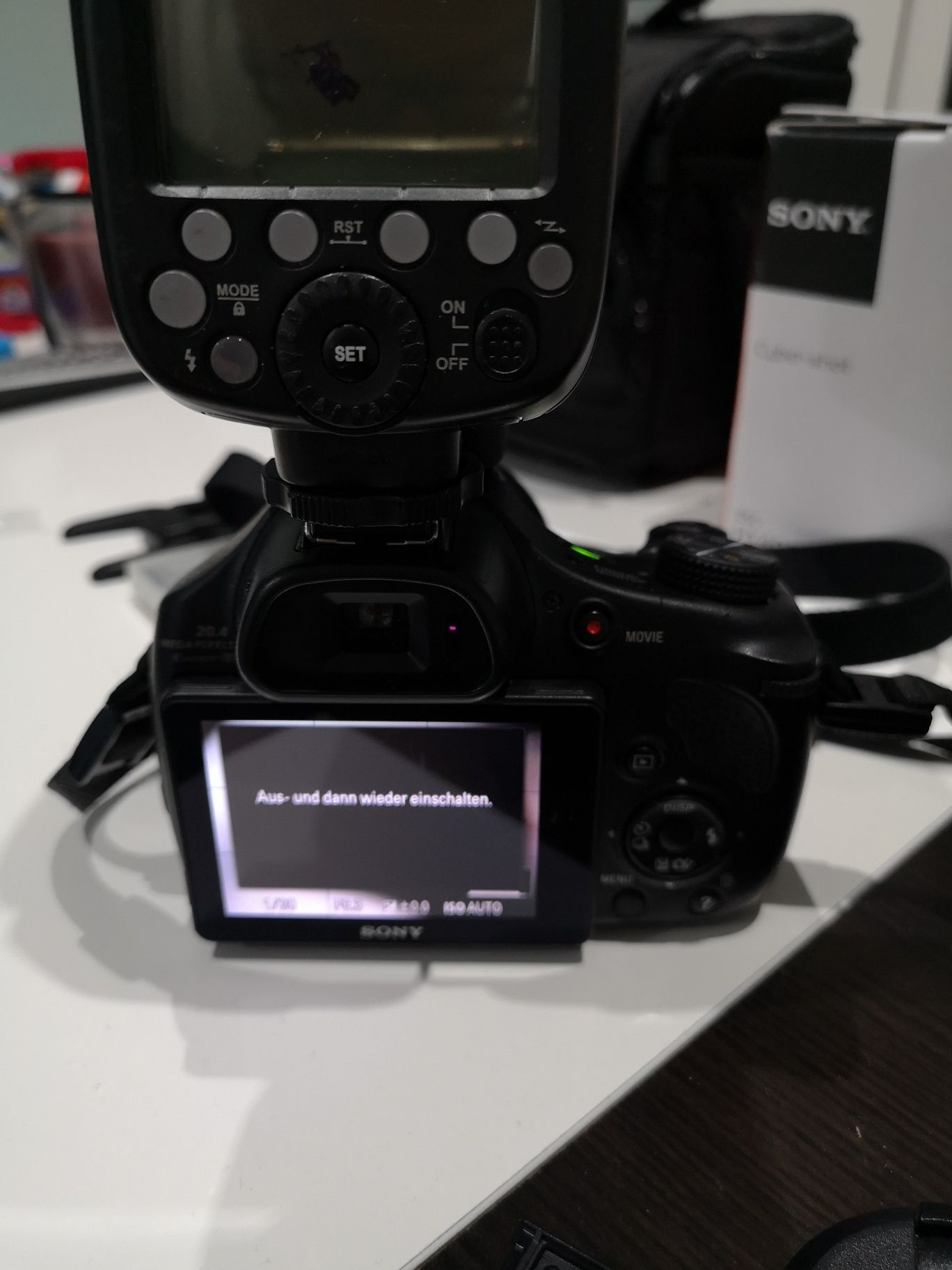 Sony  Cyber-Shot DSC-HX400V