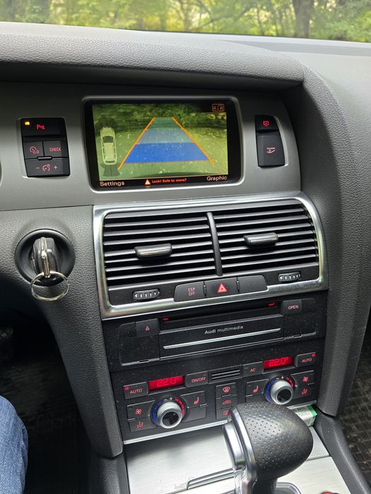 Audi Q7 4.2TDI фейслифт S-Line