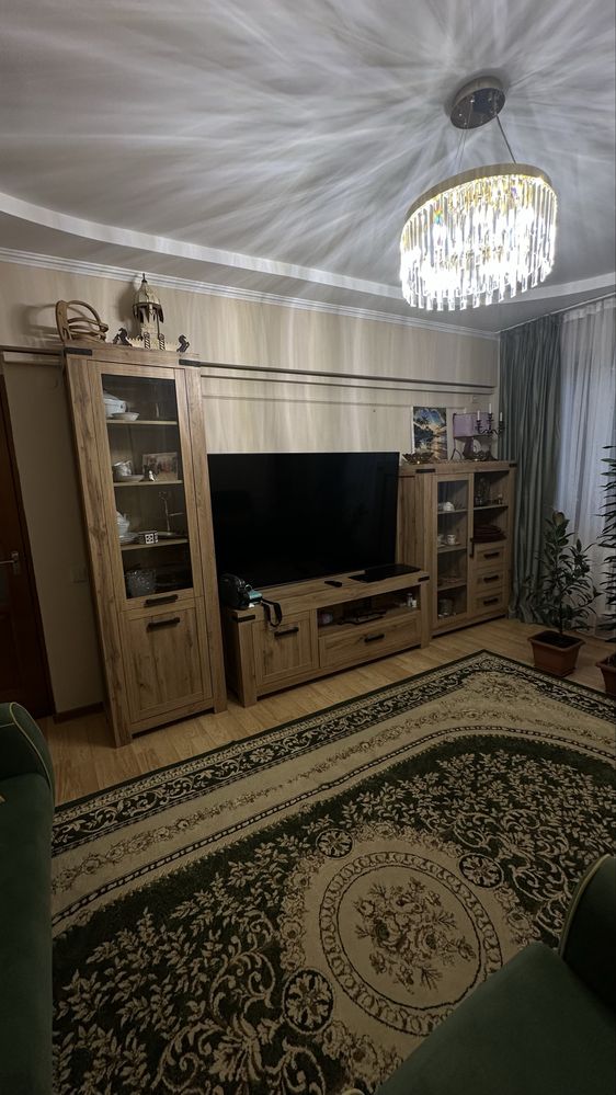LG 75 диагональ в идиальном состояние