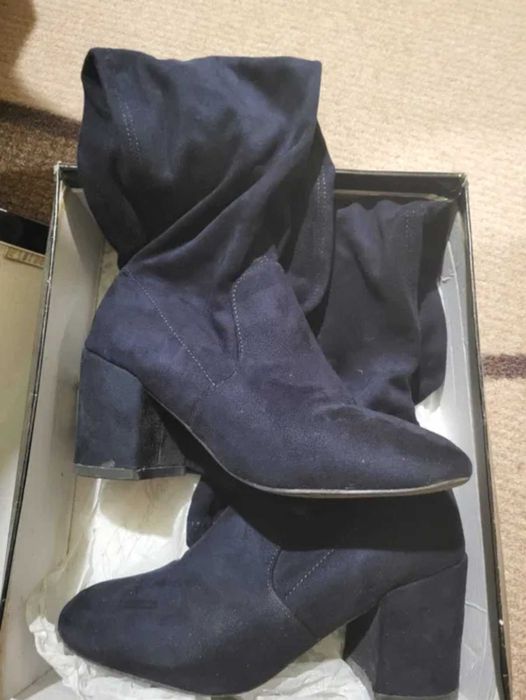 Дамски чизми в тъмносиньо