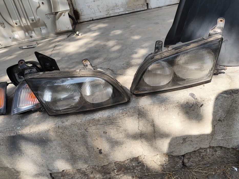 Фарове за toyota пикник