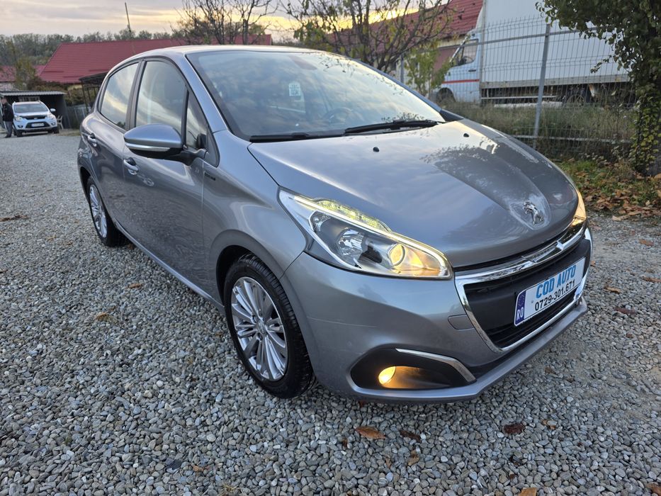 Peugeot 208 Motor 1.2 benzină An 10.2019 Km 67321