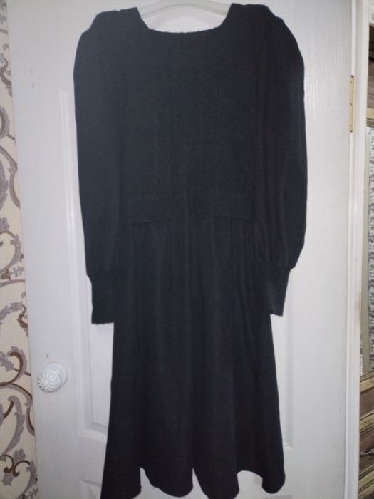 Qora skromni kuylakcha