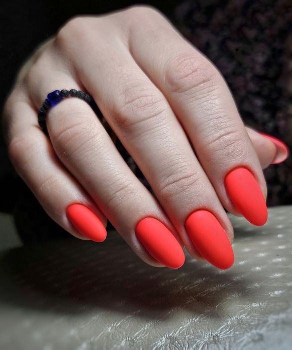 Unghii cu gel si oja semipermanenta