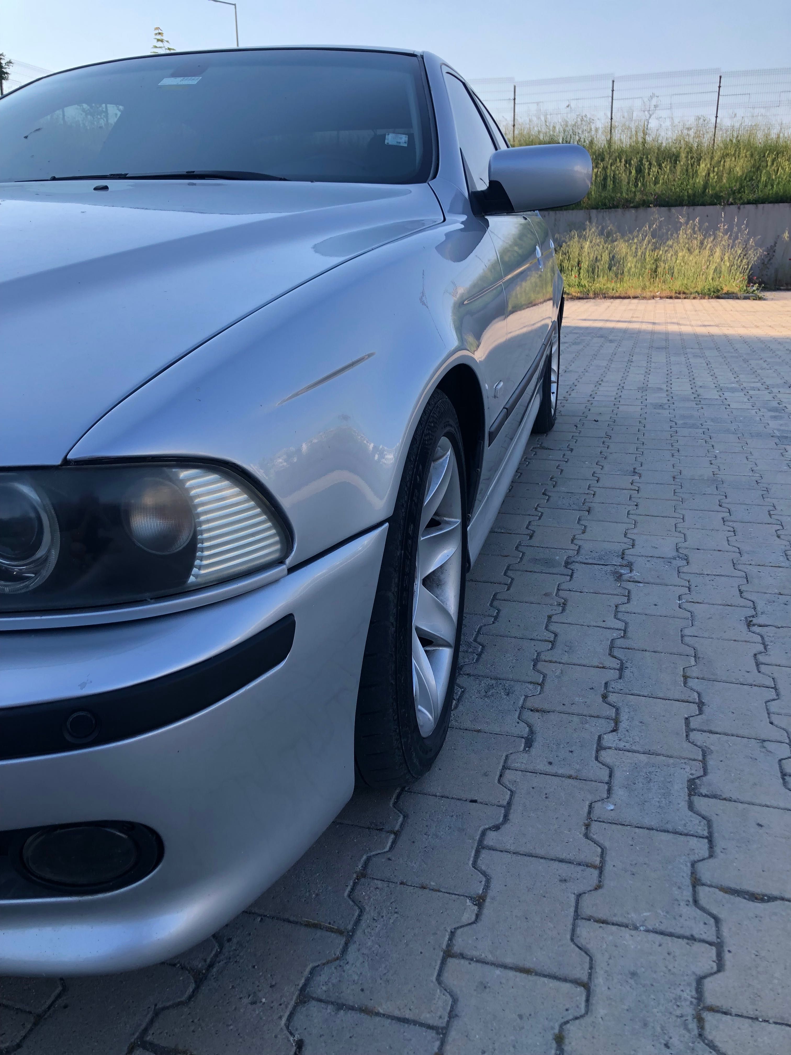 Продава се Bmw530 дизел произведена е2003 автоматик