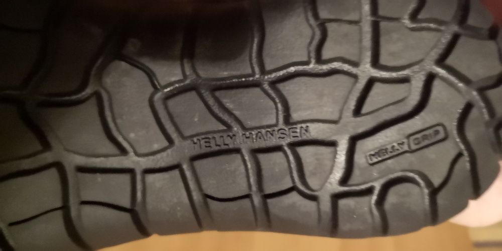 cizme Helly Hansen marimea 40, model special, poze reale