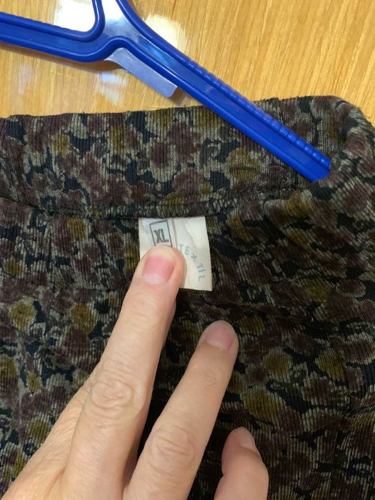 Дамска пола от естествена материя