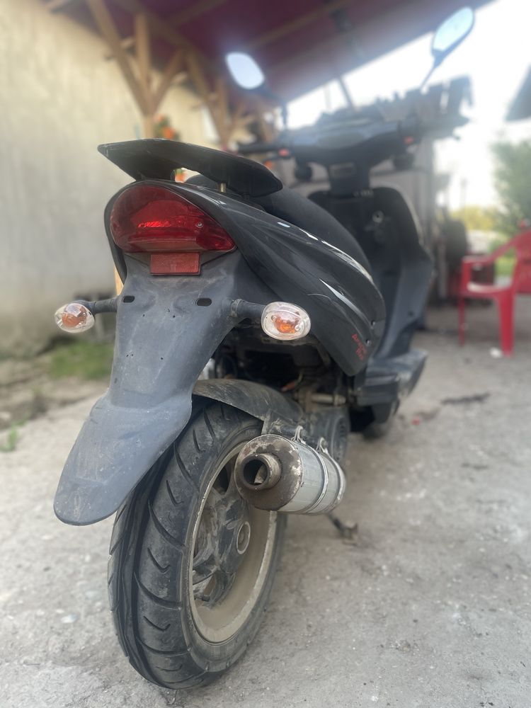 Scuter vinici aparache Rx8