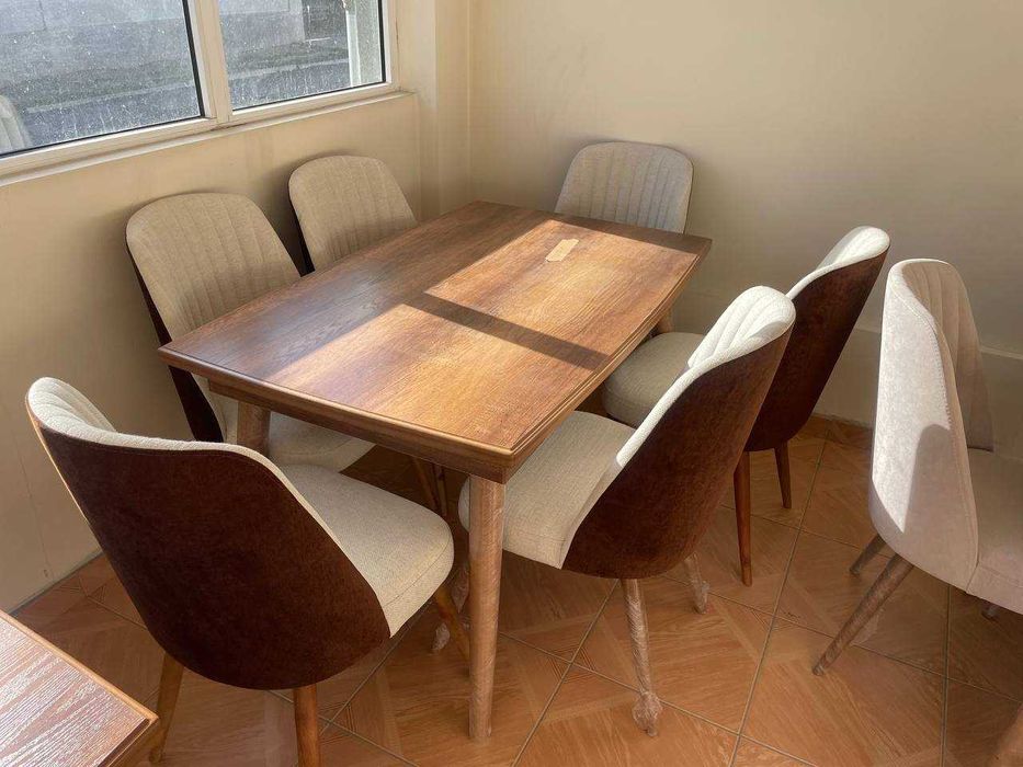 Продаются столы и стулья ( в наличии)