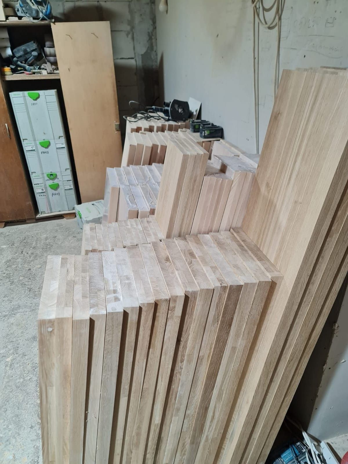 Trepte  Stejar, Frasin, Fag 4cmx30cmx100 cm