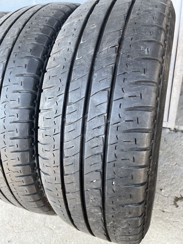 4 бр. гуми за бус 225/65/16C Michelin 4,5-5,5 mm DOT 1515