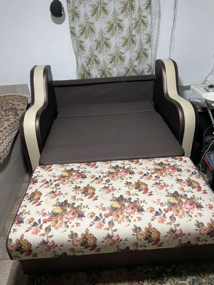 Набор диван (2х и 3х), кресло, раскладной