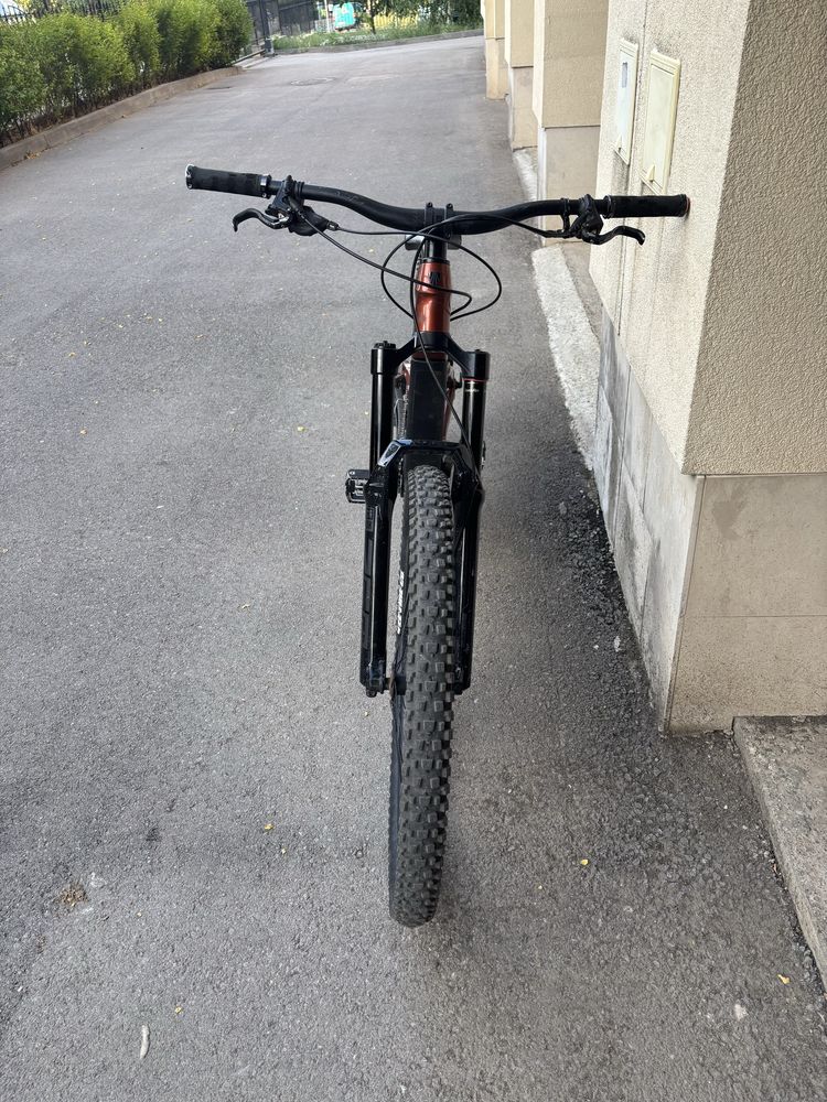 Trek slash 8 2023