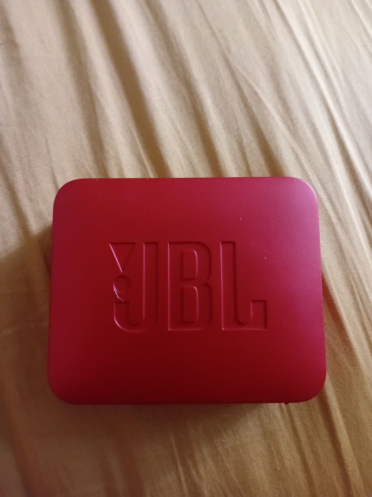 Продам колонку jbl в идеальном состоянии
