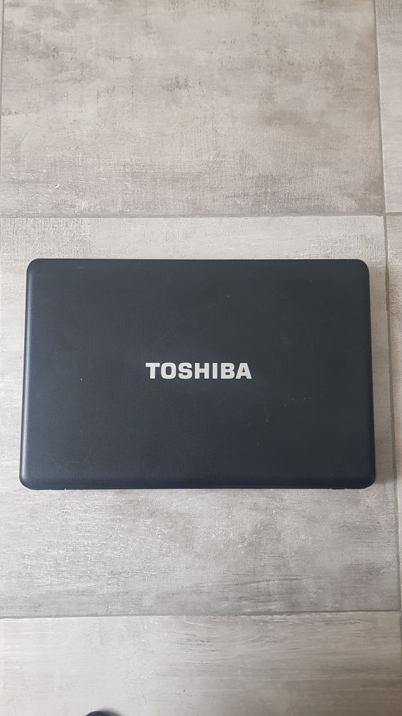 Laptop Toshiba pentru piese