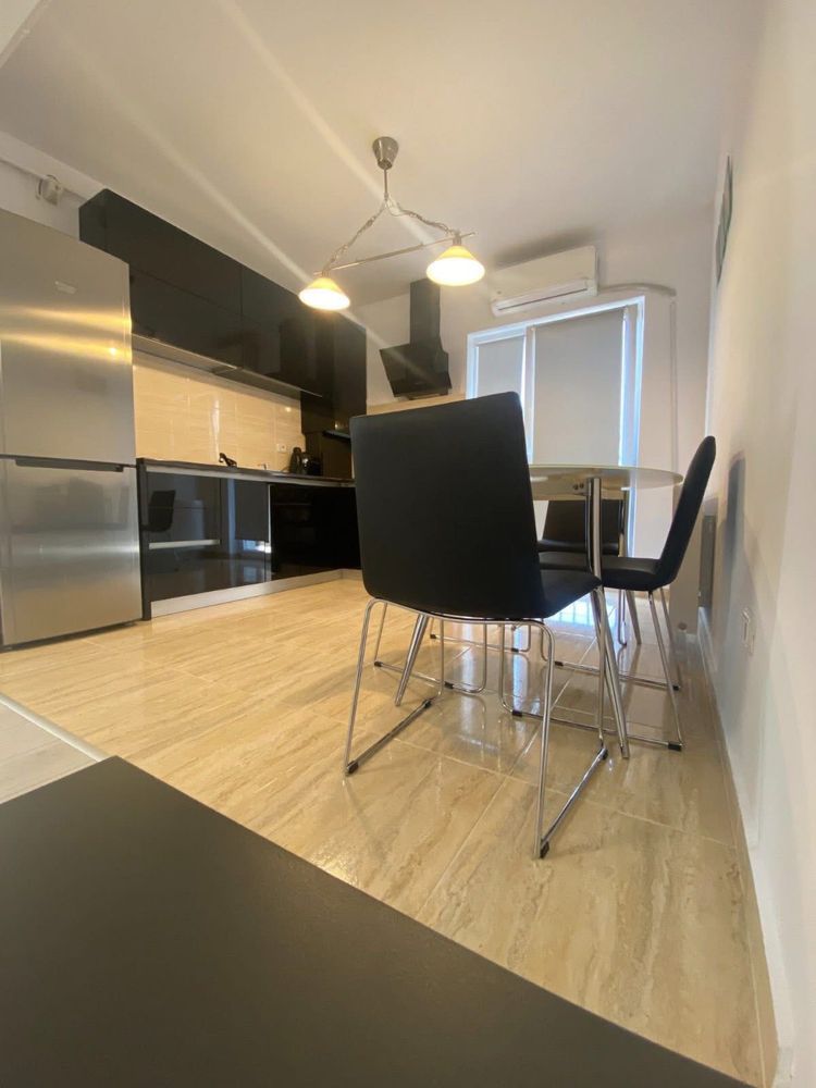 Apartament 3 camere de inchiriat