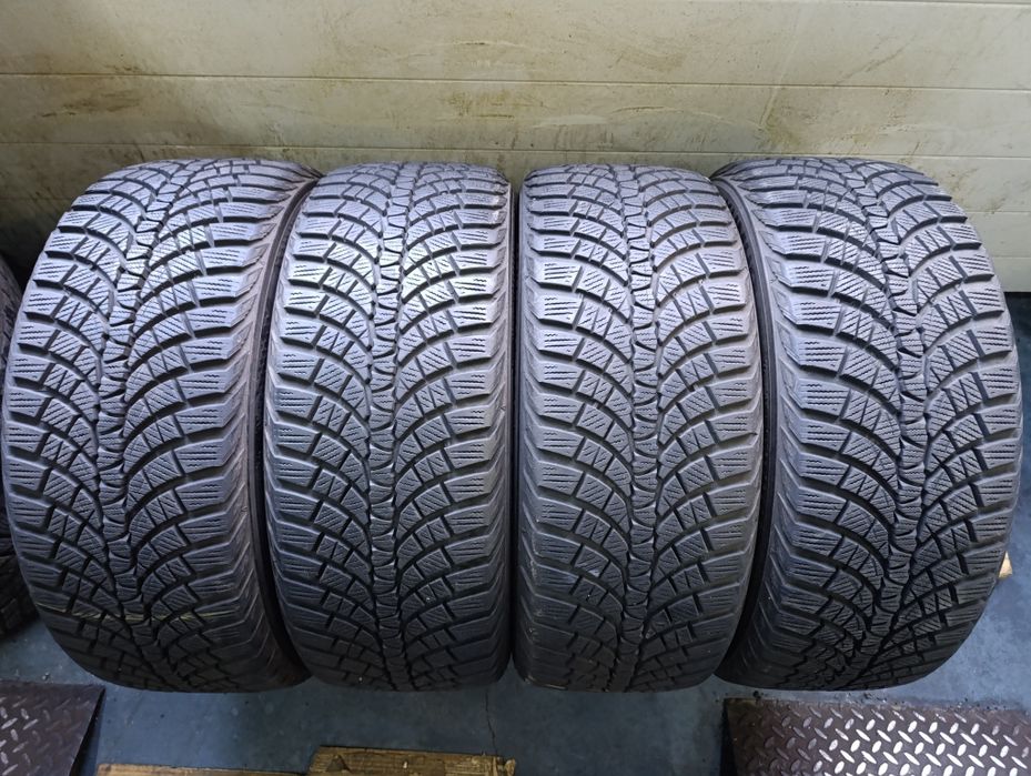 Anvelope de iarnă 235 45 18 Kumho