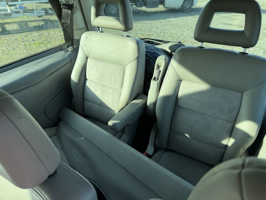 Vw Sharan 1.9 132 cp 7 locuri