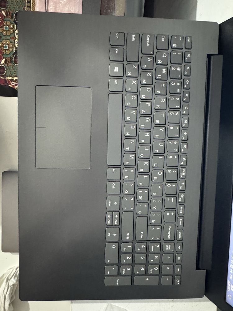 Lenovo 15.6/i3/4/128