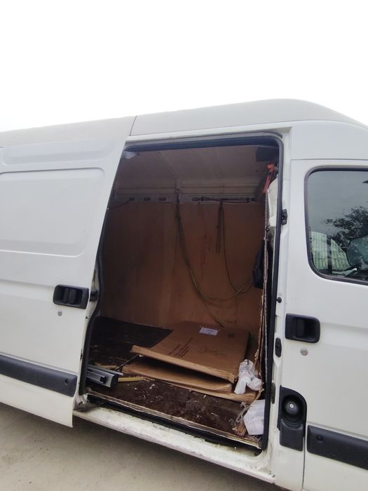 Vând Renault Master 2007 2.5 dCi