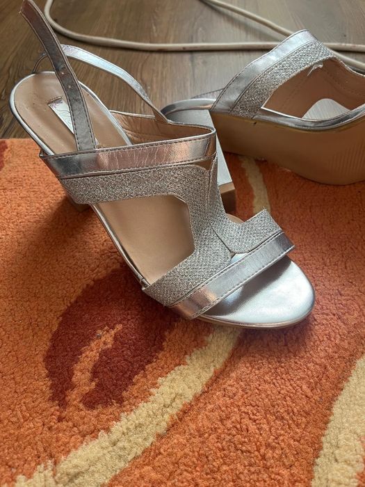 Sandale din piele ecologica