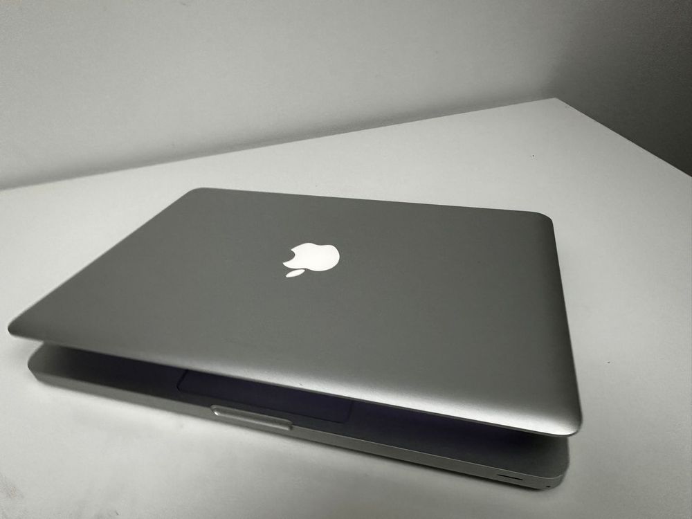 MacBook Pro, macOS Sonoma (13-inch, Early 2011)