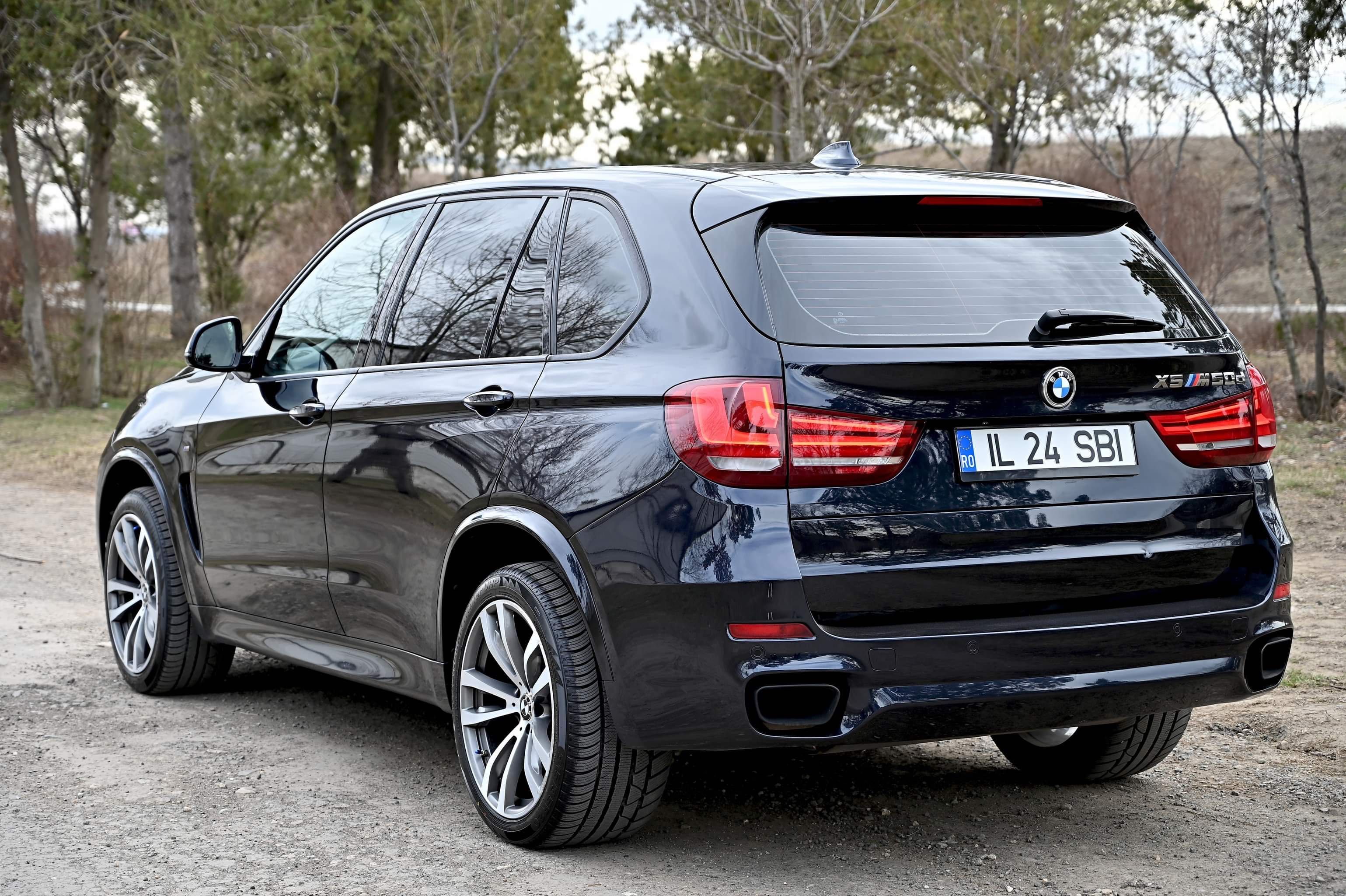 VÂND BMW X5 M50D 381 caii !!