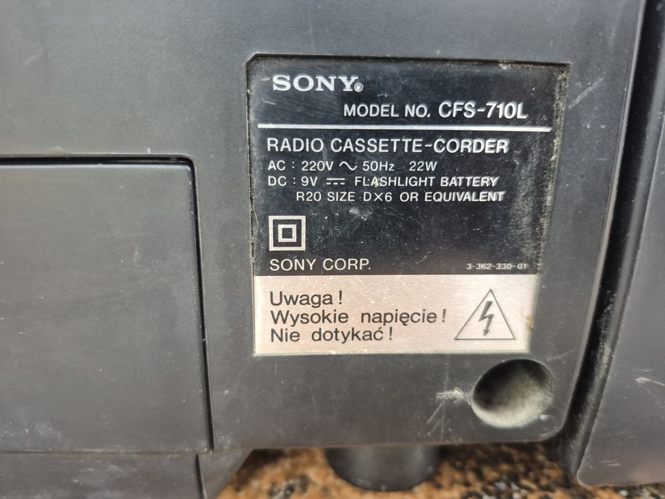 Radio Casetofon marca Sony model CFS 710L-functional

- Radio a fost p