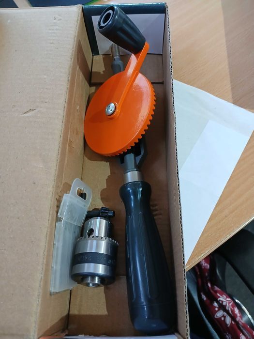 Bormașină manuală cu manivelă, 3/8, pentru lemn și plastic