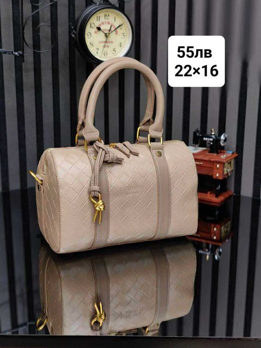 Chanel,Christinan dior ,Dolce Gabbana,Prada Venetta Bottega