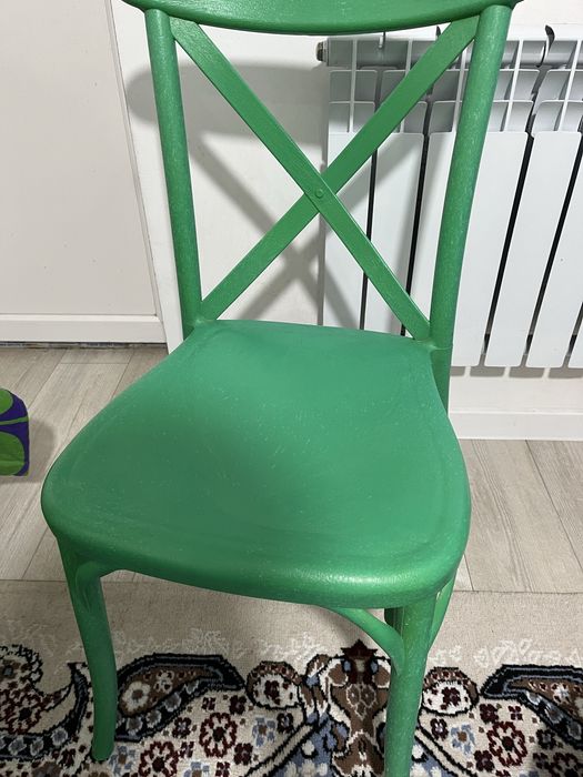 Продам два стула