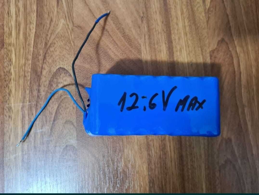 Baterii de 12.6V cu BMS de 60 Amp